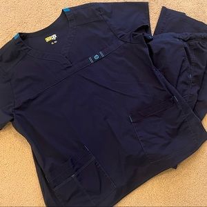 Womens Wonderwink scrub set